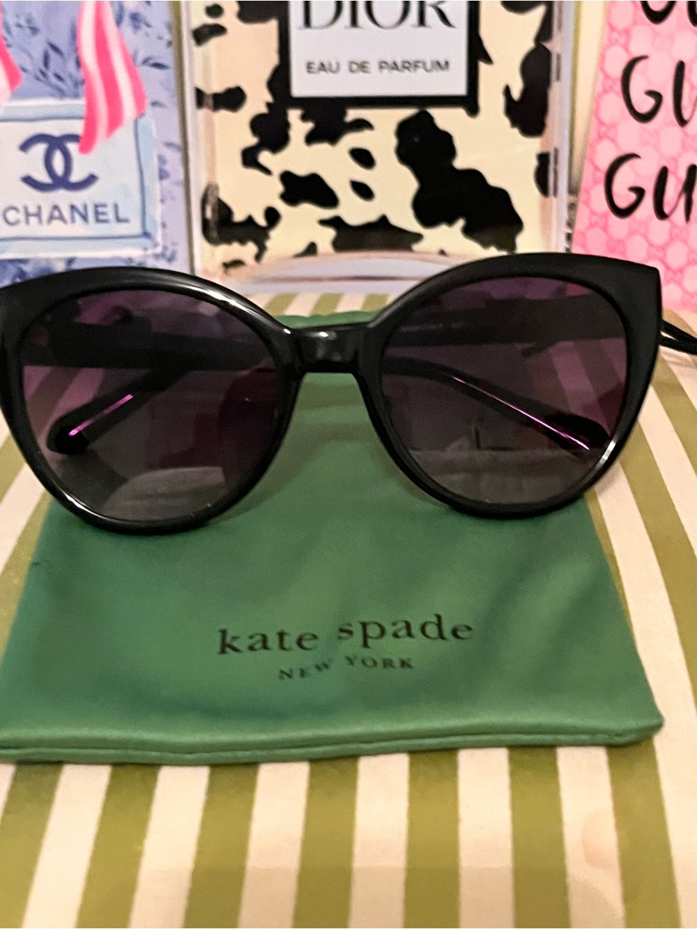 kate spade Black Cat-Eye Sunglasses with Dark Gradient Lenses - Picture 2 of 7